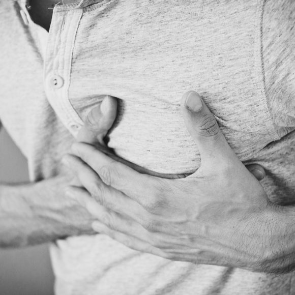 Choroba niedokrwienna serca – czym jest i jakie zioła stosować